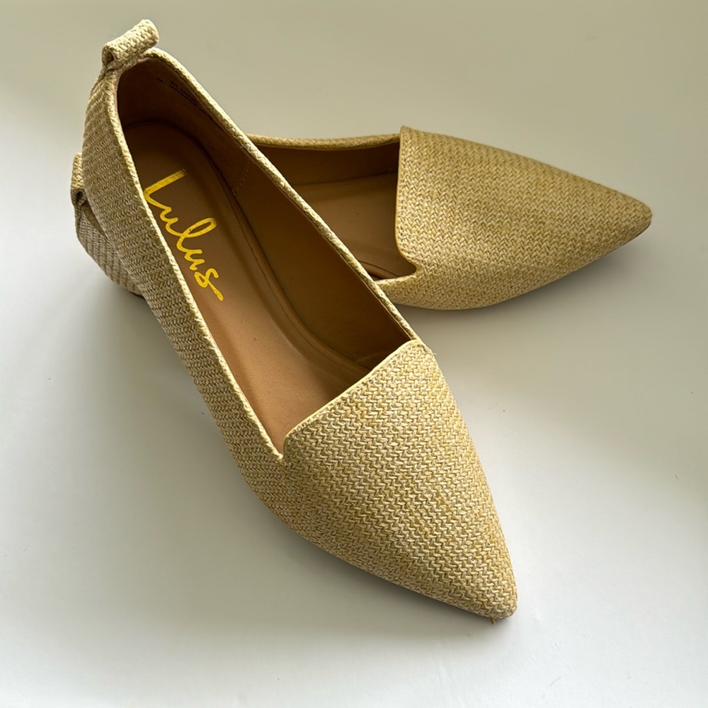 NWOT Lulu’s flats